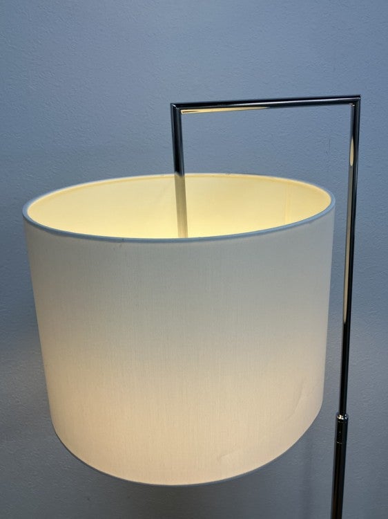 ヤマギワBS-02シリーズ フロアスタンドライト 商品画像2