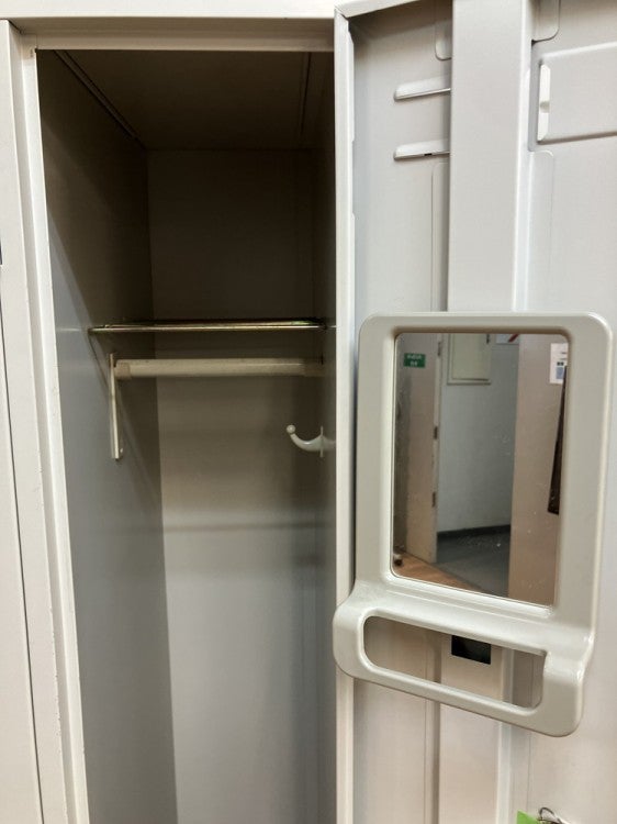 コクヨLKシリーズ　（コクヨ） 4人用ロッカー 商品画像3