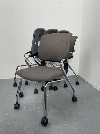 コクヨSaterite(サテリテ)シリーズ  ネスティングチェア4脚セット 商品画像1