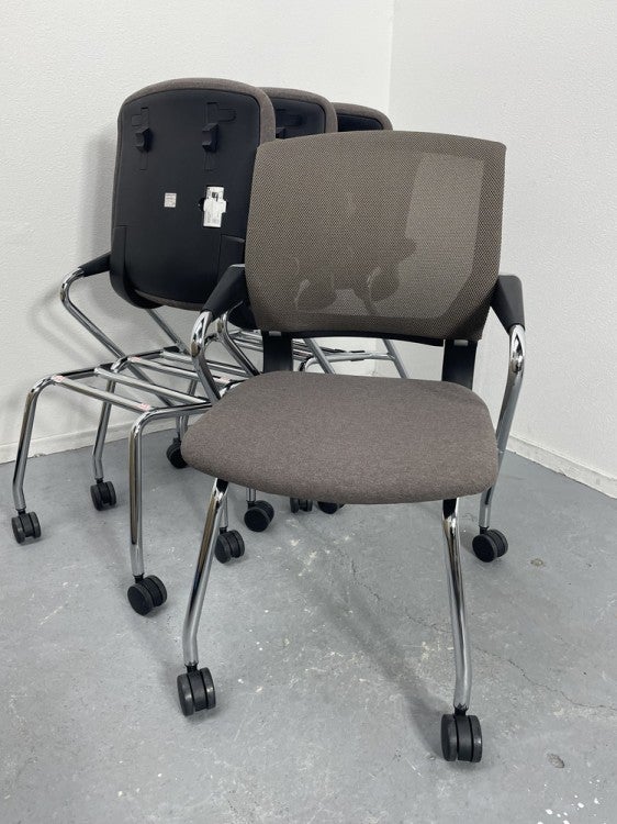 コクヨSaterite(サテリテ)シリーズ  ネスティングチェア4脚セット 商品画像2