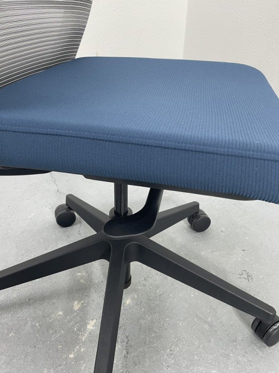 クロガネフレシスチェア 商品画像6