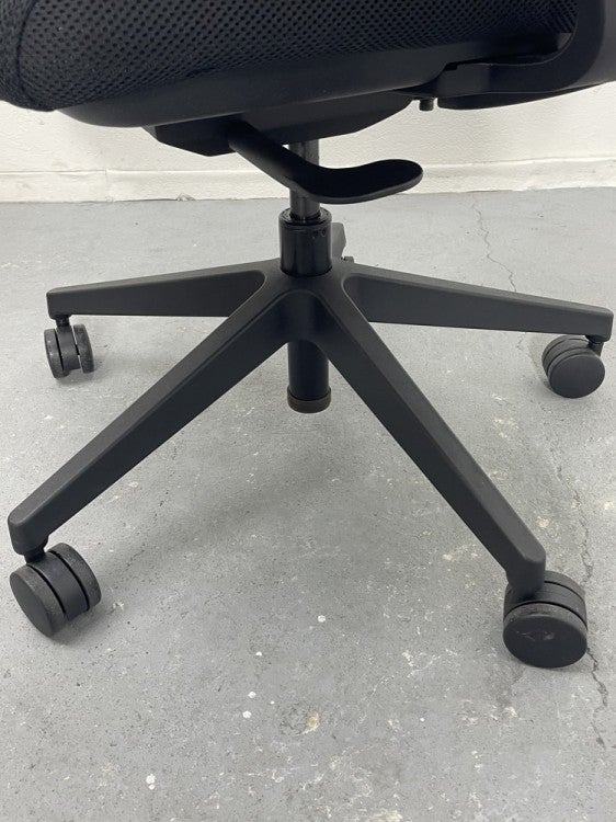 クロガネ肘付フレシスチェア 商品画像10