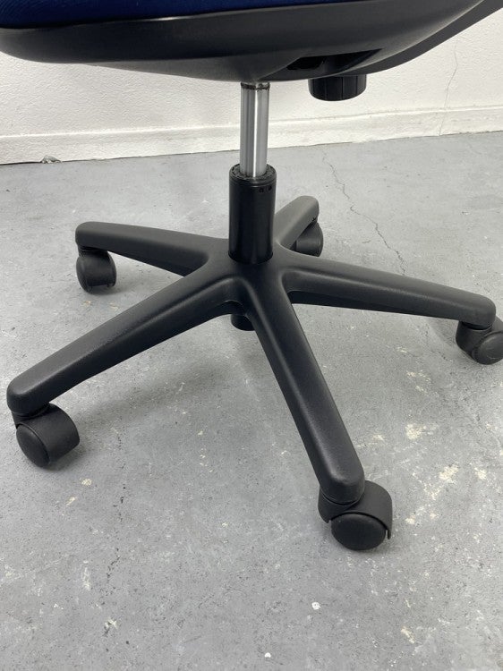 ウチダ（内田洋行）エニーザチェア 商品画像7