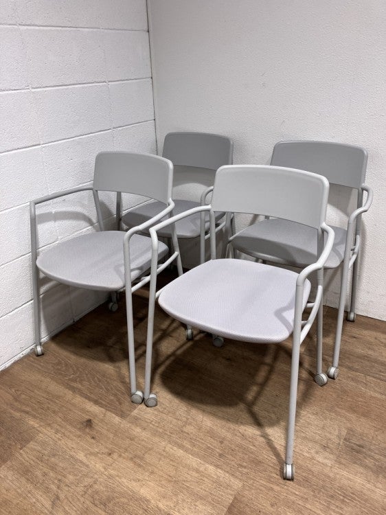 コクヨエニー(Any)シリーズ ネスティングチェア3脚セット 商品画像1