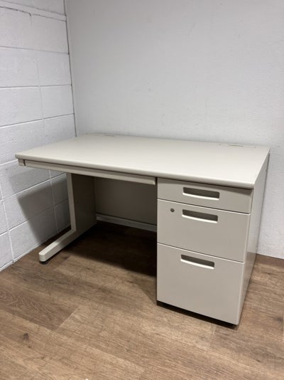 コクヨBS+シリーズ 1200片袖デスク 商品画像1