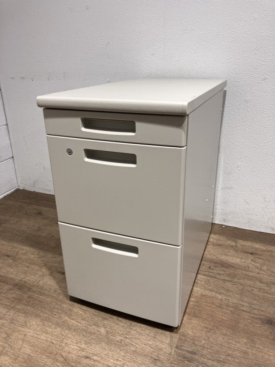 コクヨBS+シリーズ 脇机 商品画像1