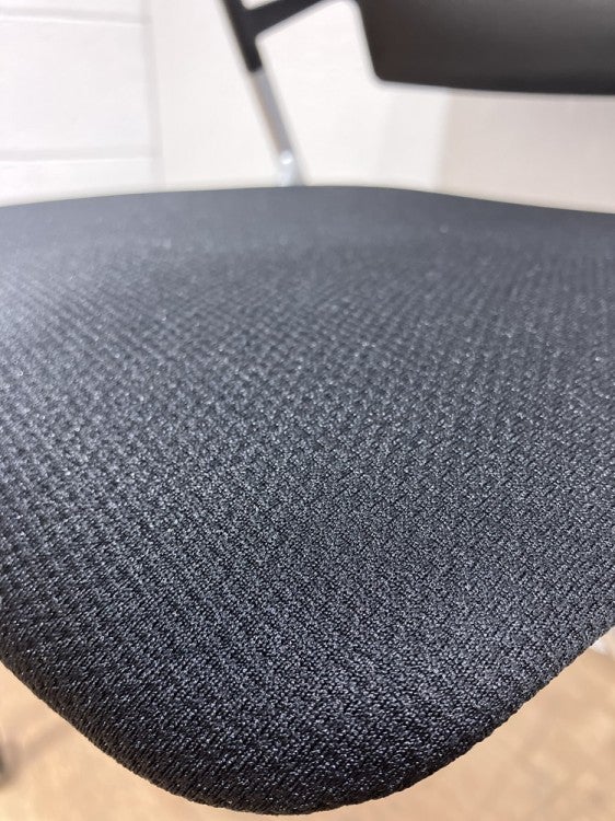 コクヨピエガチェア ネスティングチェア 商品画像4