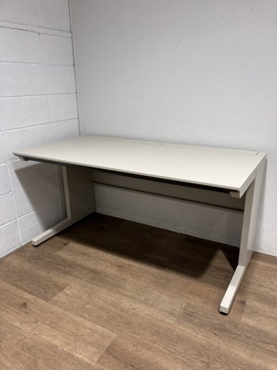 コクヨMXVシリーズ 1400平デスク 商品画像1