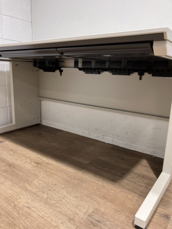 コクヨMXVシリーズ 1400平デスク 商品画像4