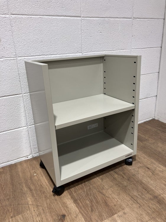 ライオンデスクアンダーラック 商品画像1