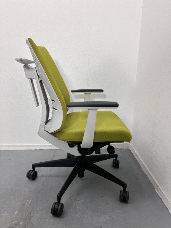 コクヨWizard2(ウィザード2)チェア 固定肘付ウィザード2チェア 商品画像3