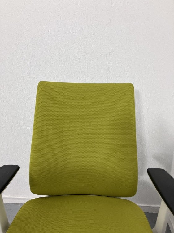 コクヨWizard2(ウィザード2)チェア 固定肘付ウィザード2チェア 商品画像5