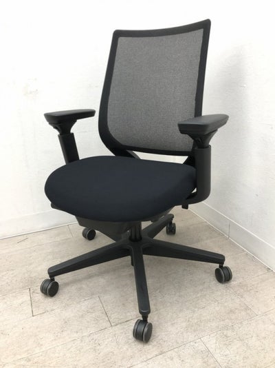 コクヨMitra2（ミトラ2）チェア 可動肘付ミトラ2チェア　 商品画像1