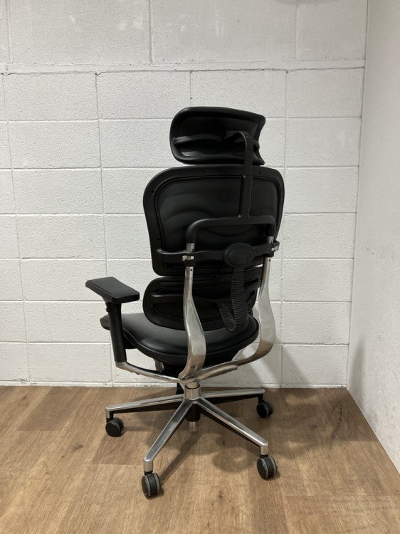 エルゴヒューマンベーシックシリーズ 可動肘付ベーシックチェア 商品画像2