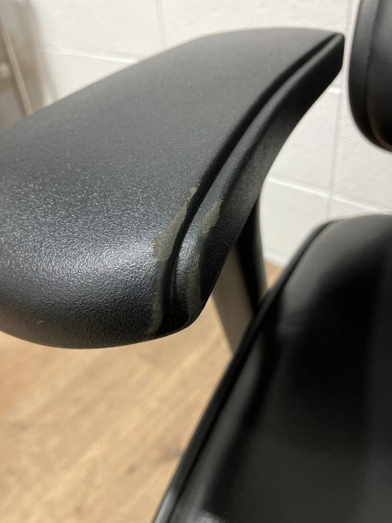 エルゴヒューマンベーシックシリーズ 可動肘付ベーシックチェア 商品画像8