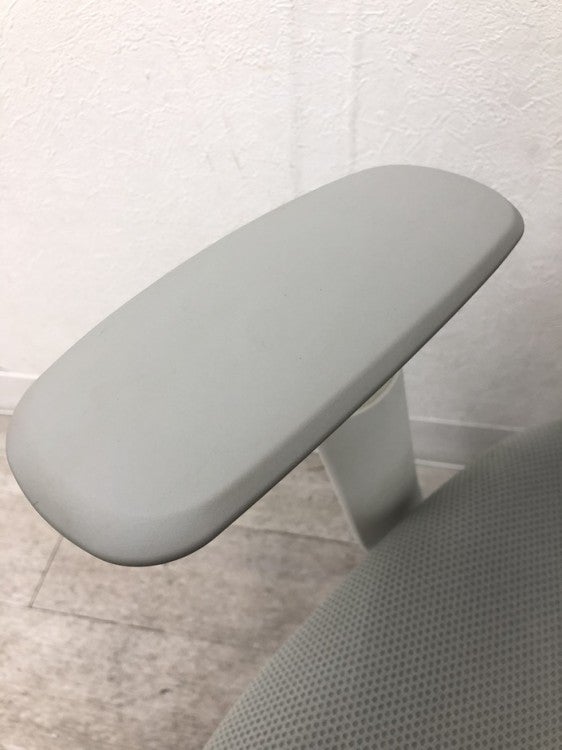 オカムラSylphy(シルフィー)チェア 可動肘付シルフィーチェア 商品画像8