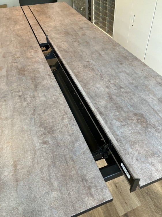 コクヨセレティアシリーズ 2800フリーアドレスデスク 商品画像10