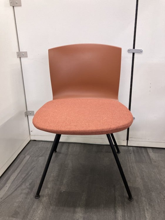 コクヨヘミングシリーズ ミーティングチェア 商品画像2