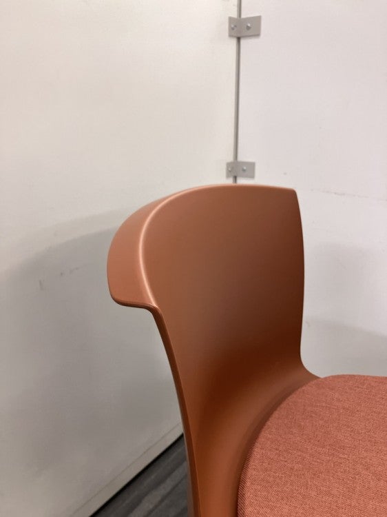 コクヨヘミングシリーズ ミーティングチェア 商品画像5