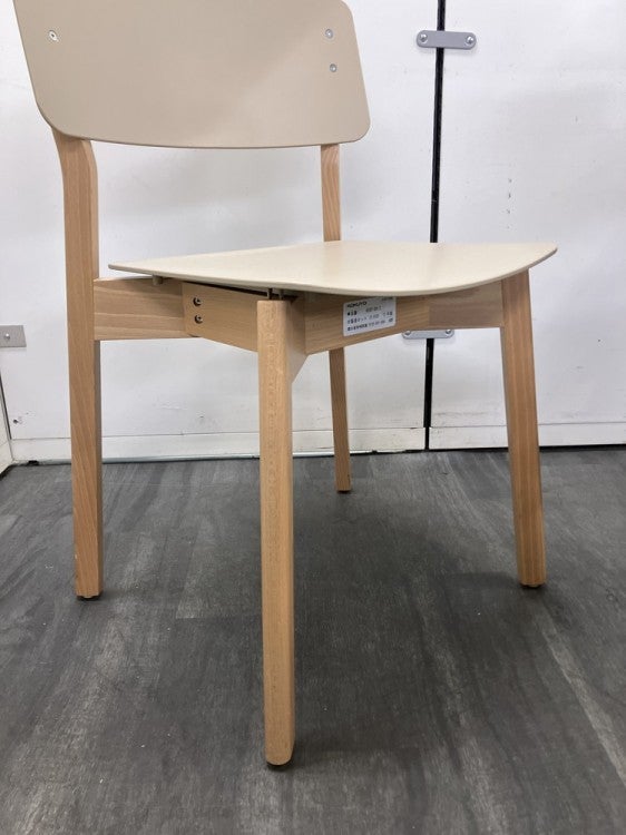 コクヨPlocka（プロッカ）シリーズ ミーティングチェア 商品画像7