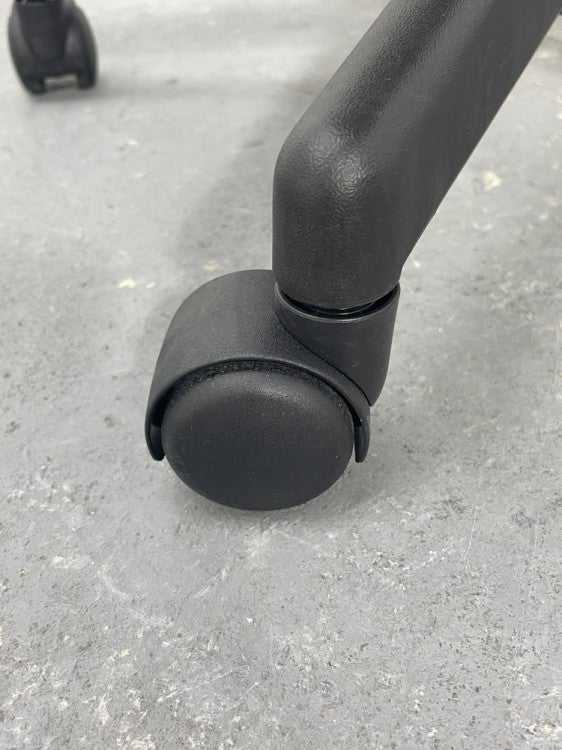 プラスコプレシリーズ 肘付コプレチェア 商品画像10