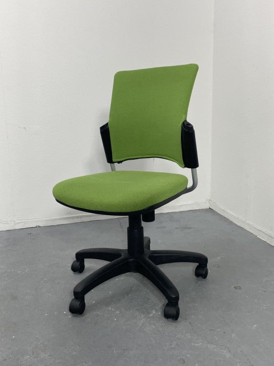 プラスチェダーシリーズ チェダーCチェア 商品画像1