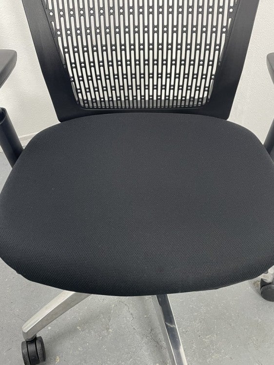 アイコR-5600シリーズ 肘付エグゼクティブチェア 商品画像4