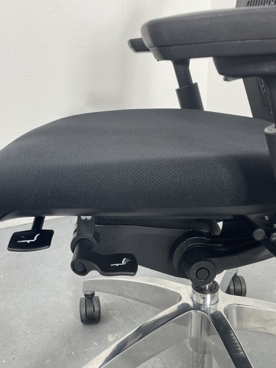 アイコR-5600シリーズ 肘付エグゼクティブチェア 商品画像9