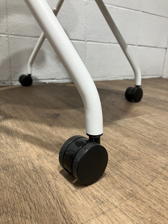 コクヨフレオリーシリーズ ネスティングチェア 商品画像8