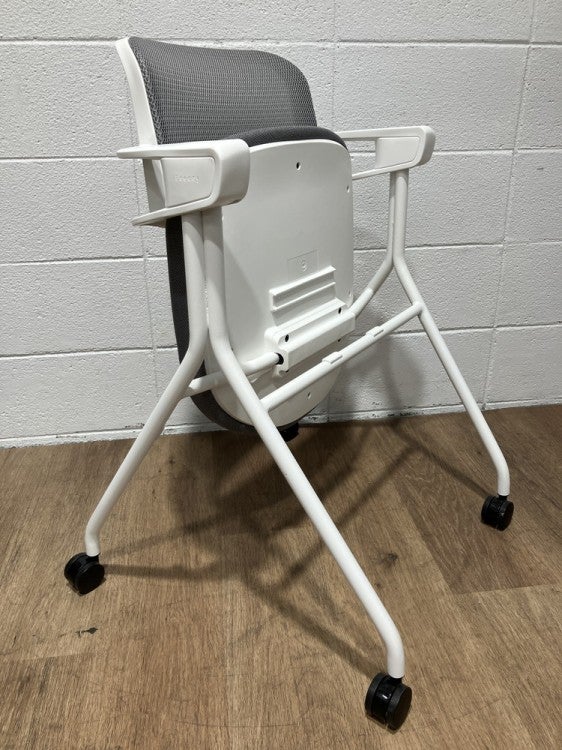 コクヨフレオリーシリーズ ネスティングチェア 商品画像10