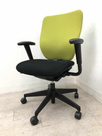 イトーキプラオ（PRAO）チェア 肘付プラオチェア 商品画像1