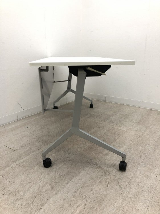 コクヨLeafline(リーフライン)シリーズ 1500平行スタックテーブル 商品画像3