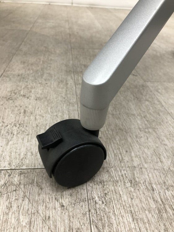 コクヨLeafline(リーフライン)シリーズ 1500平行スタックテーブル 商品画像9