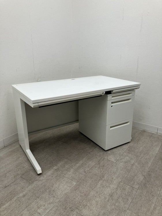 オカムラADVANCE（アドバンス）シリーズ 1200平デスク+ワゴンセット 商品画像1