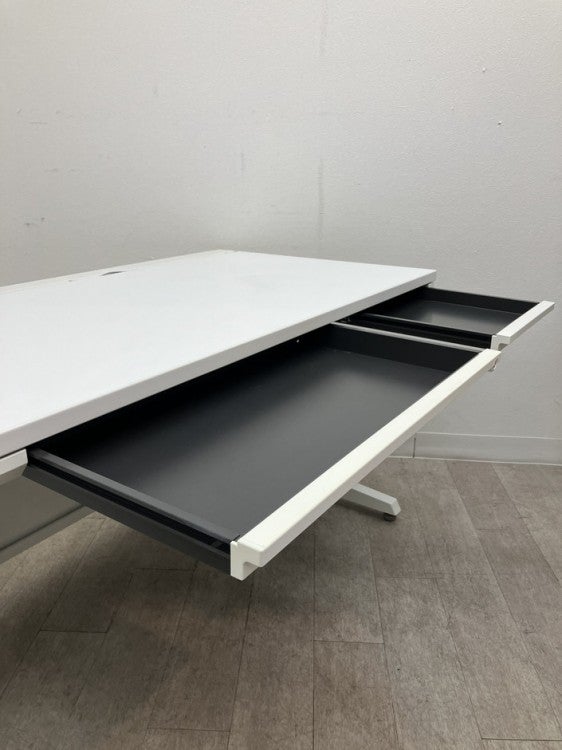 オカムラADVANCE（アドバンス）シリーズ 1200平デスク+ワゴンセット 商品画像9