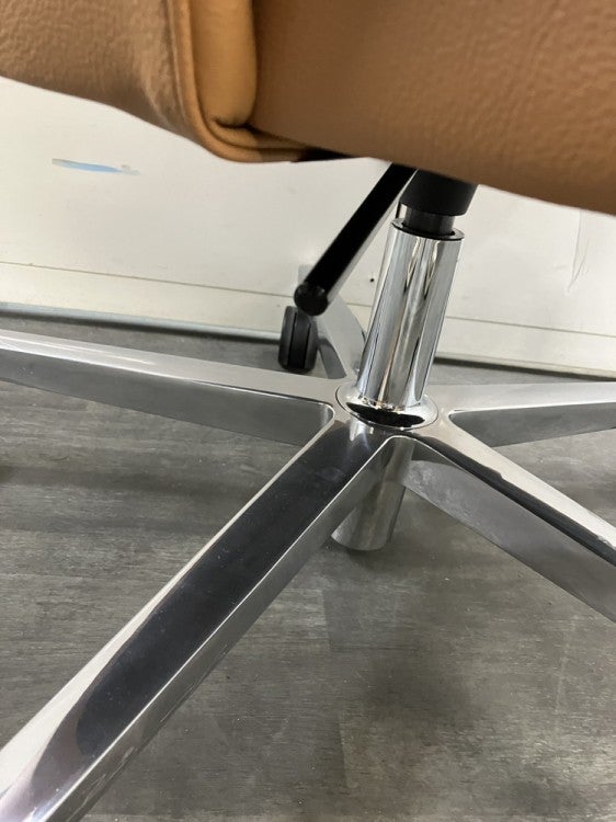 コクヨコーデ カンファレンスシリーズ ミーティングチェア 商品画像6