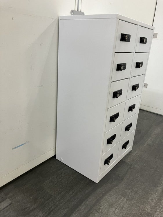 12人用貴重品ロッカー 商品画像3