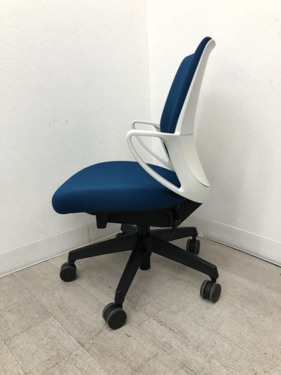 コクヨピコラ(picora)チェア 固定肘付ピコラチェア 商品画像3