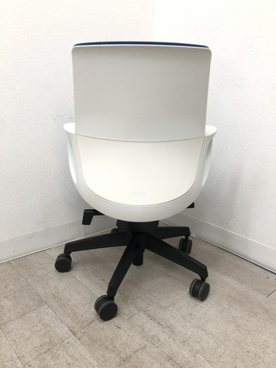 コクヨピコラ(picora)チェア 固定肘付ピコラチェア 商品画像4