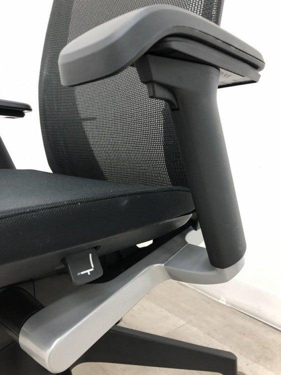 イトーキVento（ヴェント）シリーズ 可動肘付ヴェントチェア 商品画像12