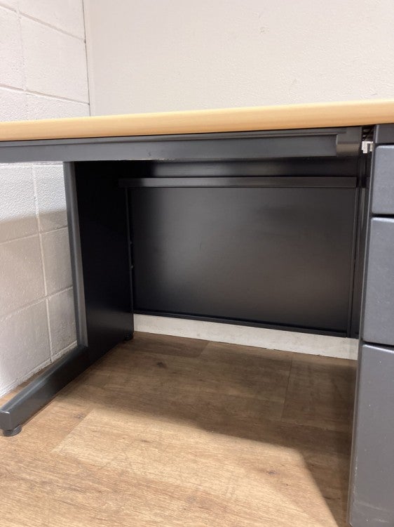 イトーキCZシリーズ 1200片袖デスク 商品画像4