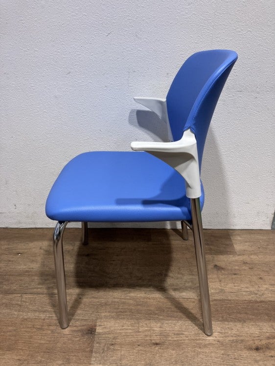 ライオンフルトシリーズ スタッキングチェア4脚セット 商品画像7