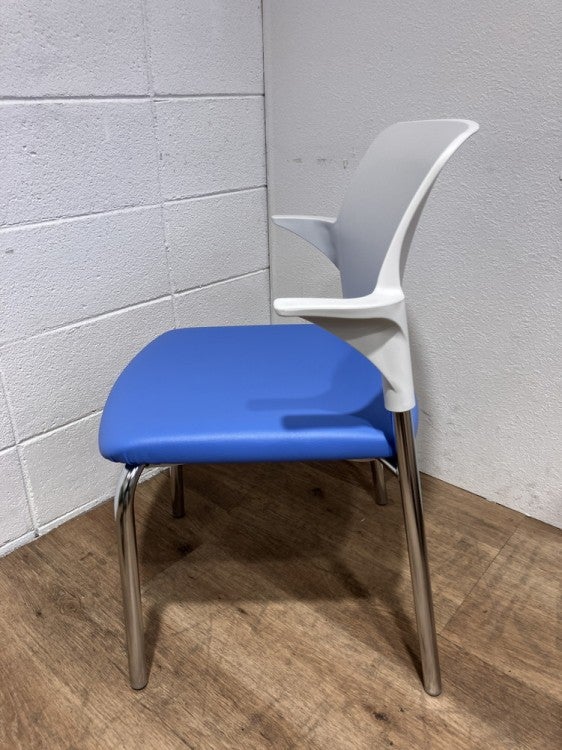 ライオンフルトシリーズ スタッキングチェア4脚セット 商品画像7