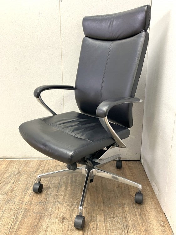 イトーキ　プレクサスチェア　ハイバック　肘付　本革　オフィスチェア　美品 イトーキ 固定肘付プレクサスチェア KWE-655LA-Z9T1 | 無限堂ネット