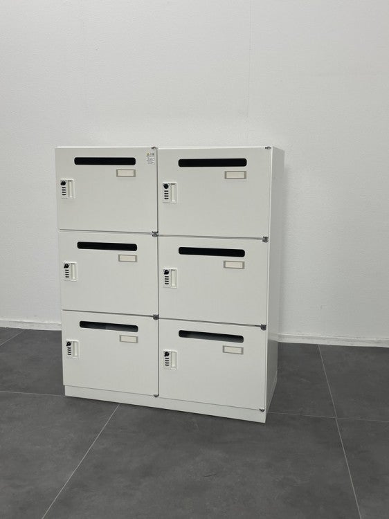 イトーキシンラインシリーズ 6人用パーソナルロッカー 商品画像1