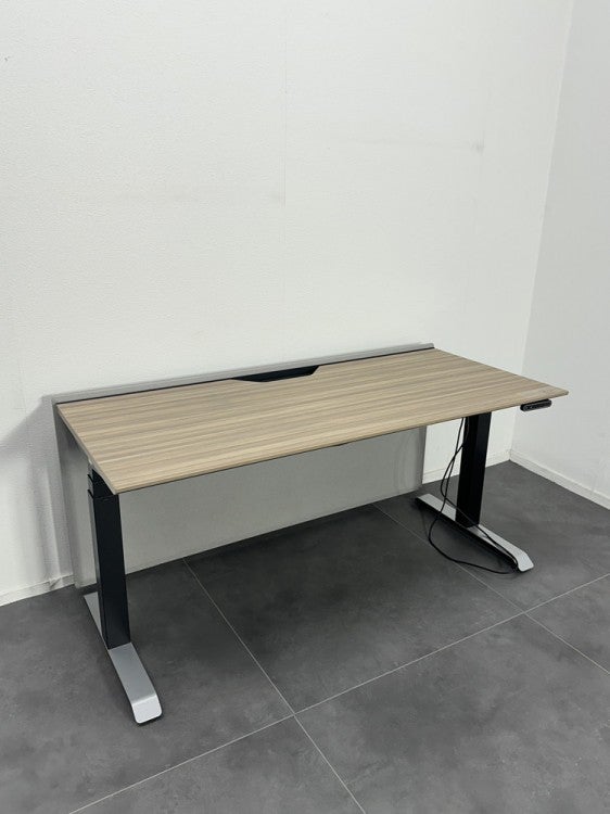 コクヨSEQENCE(シークエンス)シリーズ 1550電動昇降デスク 商品画像1