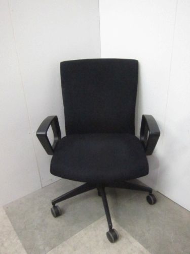 コクヨPUNTO(プント)チェア 肘付きプントチェア 商品画像3