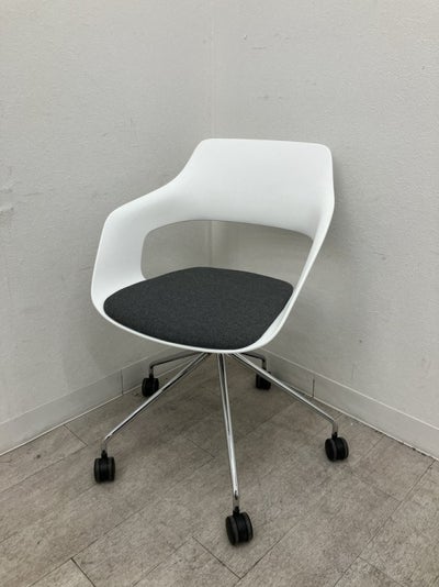 Wilkhahn（ウィルクハーン）222 range OCCO(222レンジオッコ)シリーズ ミーティングチェア 商品画像1