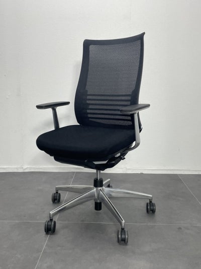 コクヨBezel(ベゼル)チェア 肘付ベゼルチェア 商品画像1