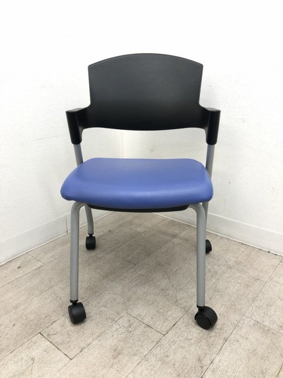 コクヨプロッティシリーズ スタッキングチェア 商品画像2